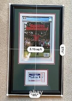 2019 Tiger Woods PSA 8 Masters Badge CGC 8.5 Newsstand Sports Illustrated Framed