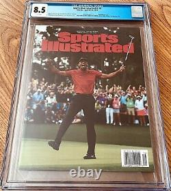 Tiger Woods 2019 Masters Win Sports Illustrated SI magazine issue CGC graded 8.5